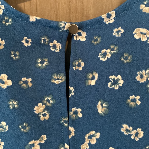 Banana Republic Factory Floral Peplum Tank Top - Picture 2 of 6